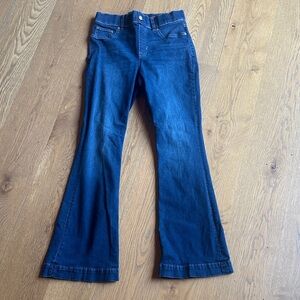 SPANX Dark Blue Flare Jeans
EXCELLENT